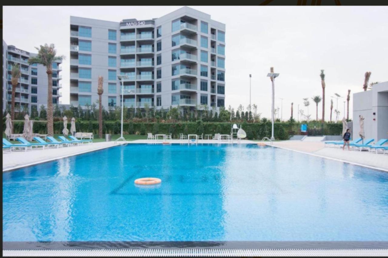 Elite Lux Holiday Homes - Cozy & Stylish 1 Bedroom With Huge Pools & World Class Gym ดูไบ ภายนอก รูปภาพ