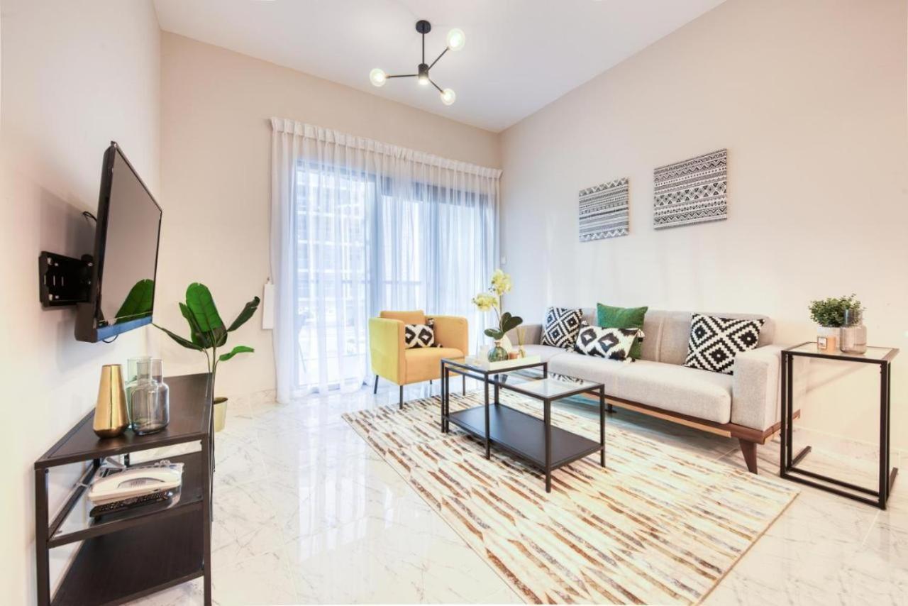 Elite Lux Holiday Homes - Cozy & Stylish 1 Bedroom With Huge Pools & World Class Gym ดูไบ ภายนอก รูปภาพ
